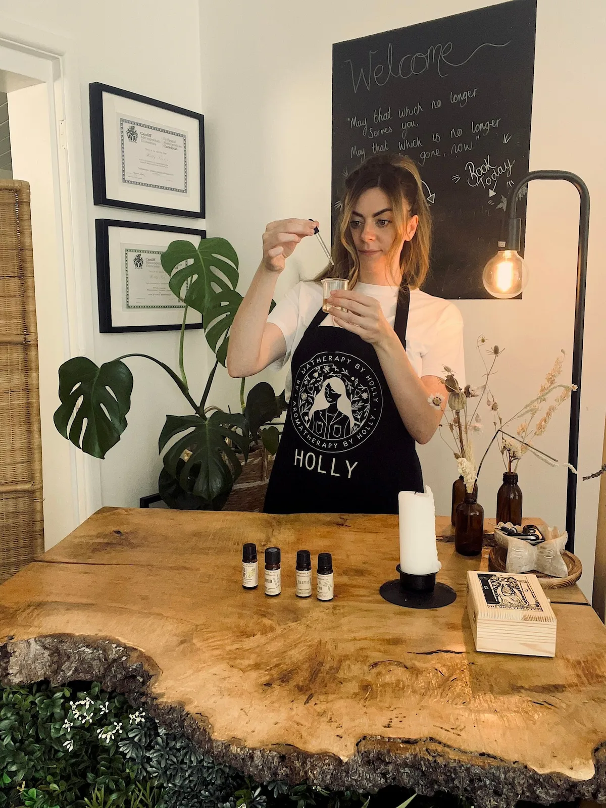Holly, clinical aromatherapist at Aromatherapy by Holly